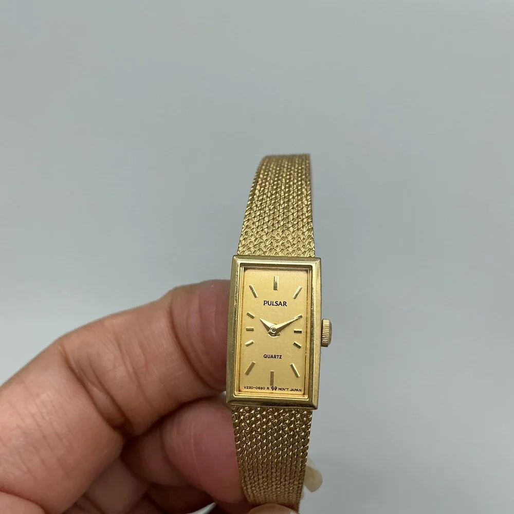 Vintage Pulsar Womens Watch 12mm Gold Tone Bracelet V220-5560 New Battery 6.75